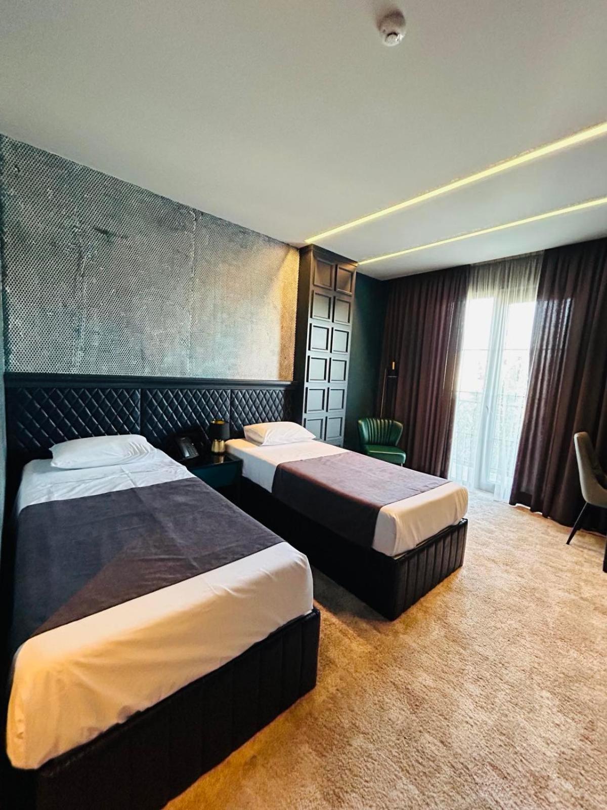 Solomon Hotel Kutaiszi Kültér fotó