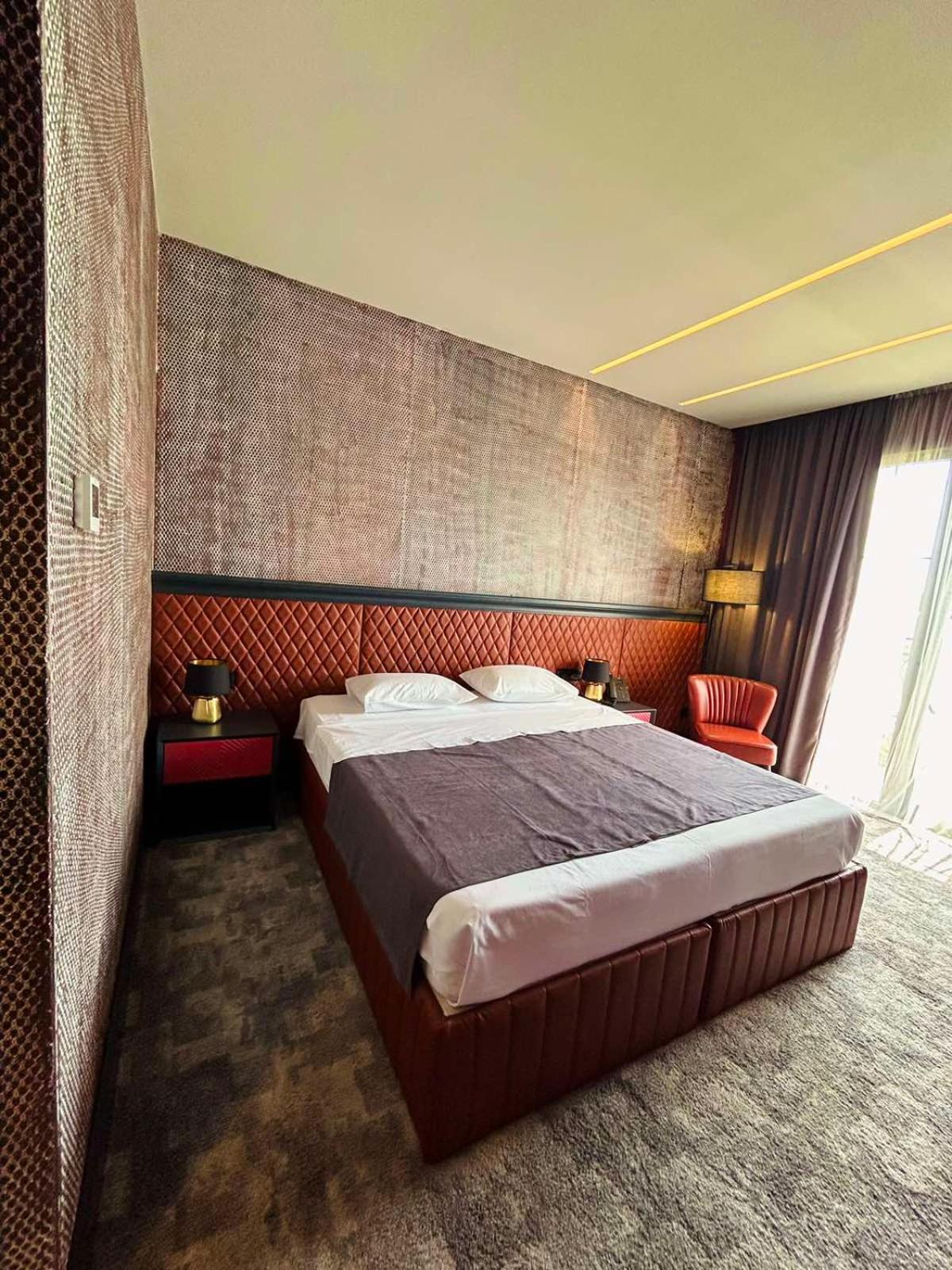 Solomon Hotel Kutaiszi Kültér fotó