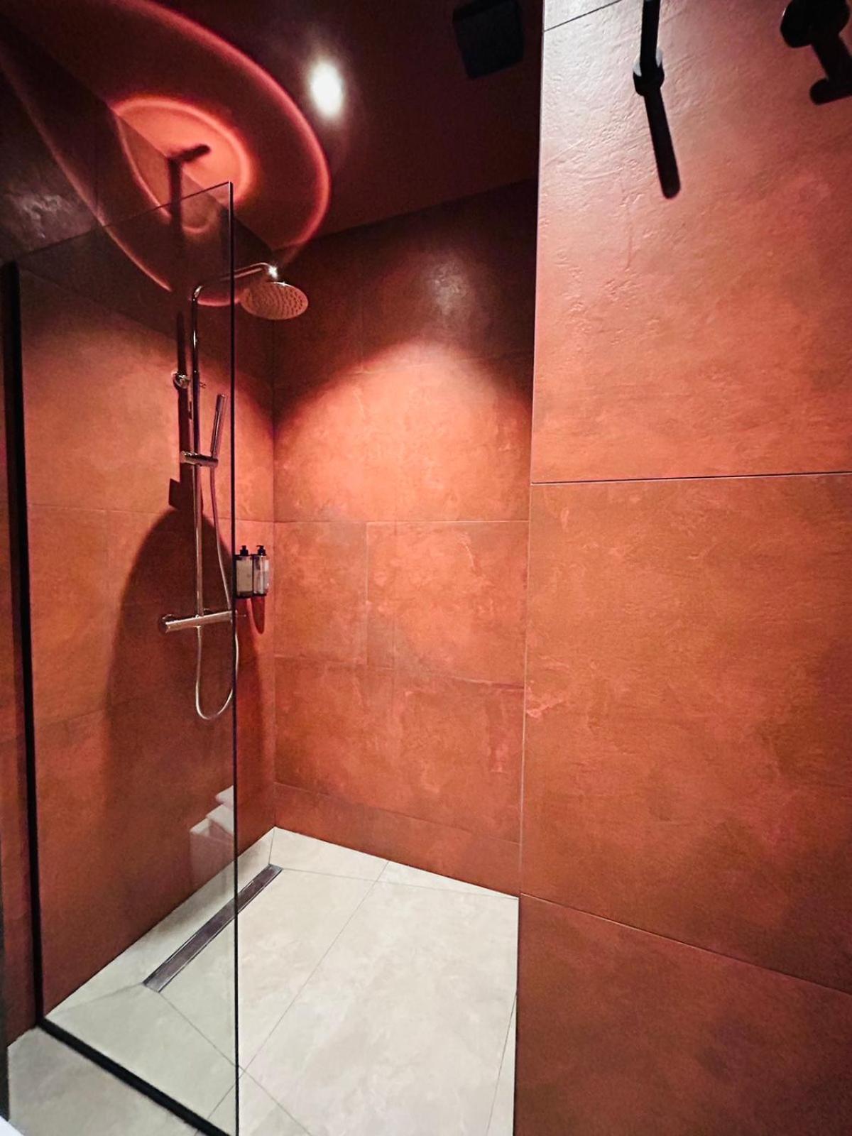 Solomon Hotel Kutaiszi Kültér fotó