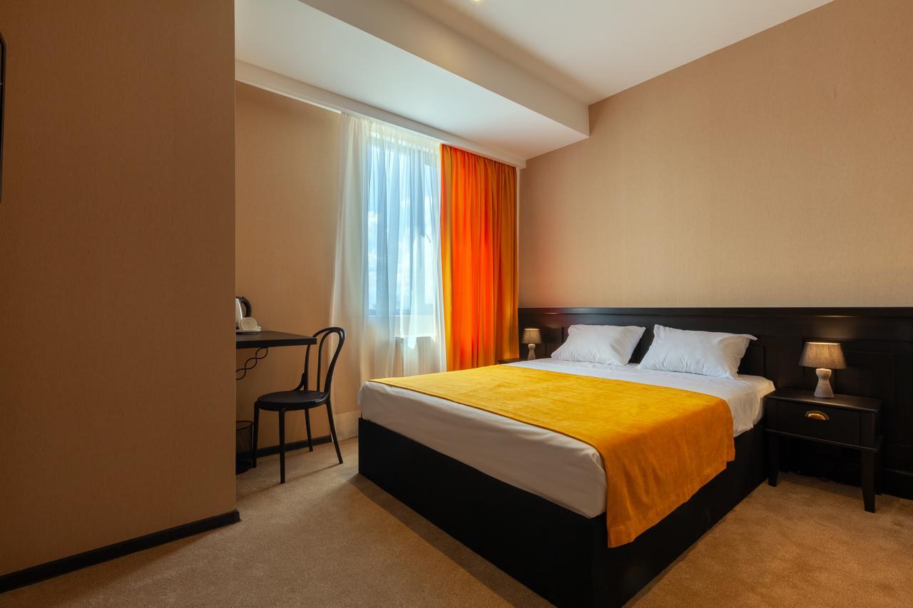 Solomon Hotel Kutaiszi Kültér fotó