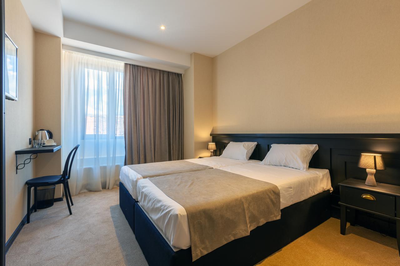 Solomon Hotel Kutaiszi Kültér fotó